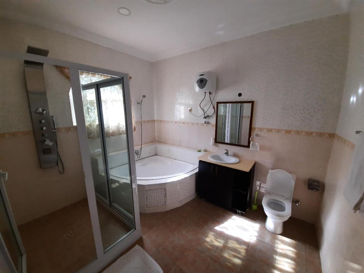 Afri-Royal Hotel อักกรา ภายนอก รูปภาพ