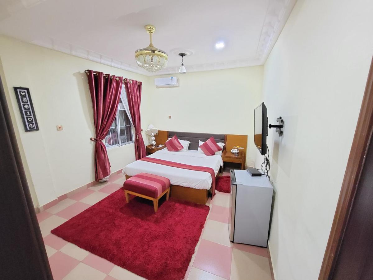 Afri-Royal Hotel อักกรา ภายนอก รูปภาพ