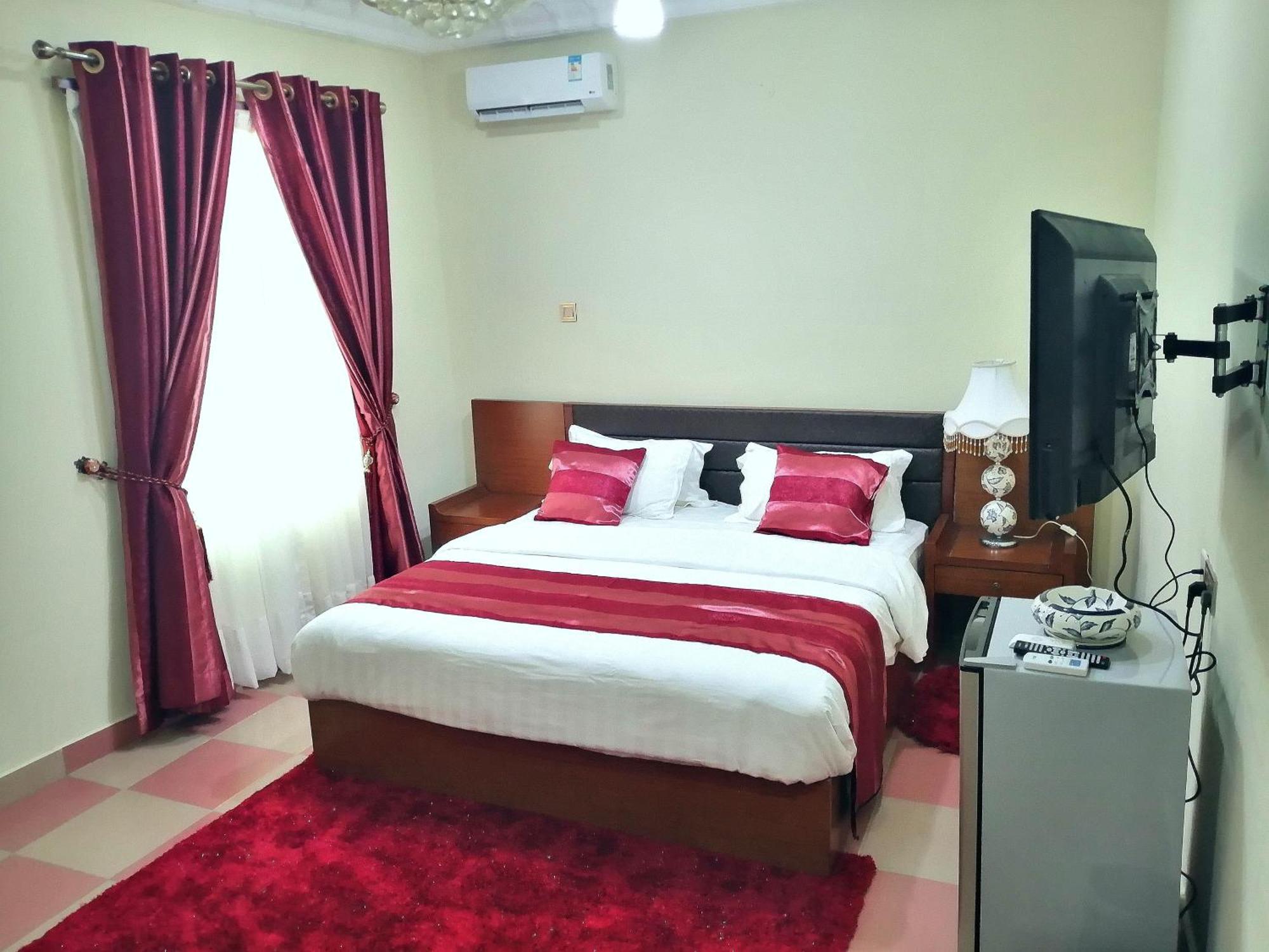 Afri-Royal Hotel อักกรา ภายนอก รูปภาพ